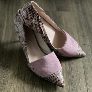 Pink leather/velvet shoe 6